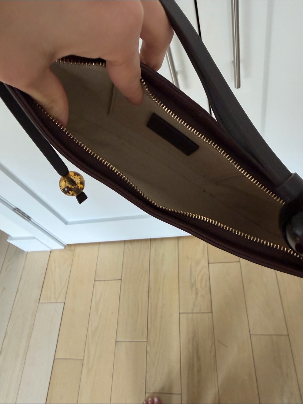 Jacquemus Brown Bisou Perle Shoulder Bag with Gold Logo - Picture 8 of 9
